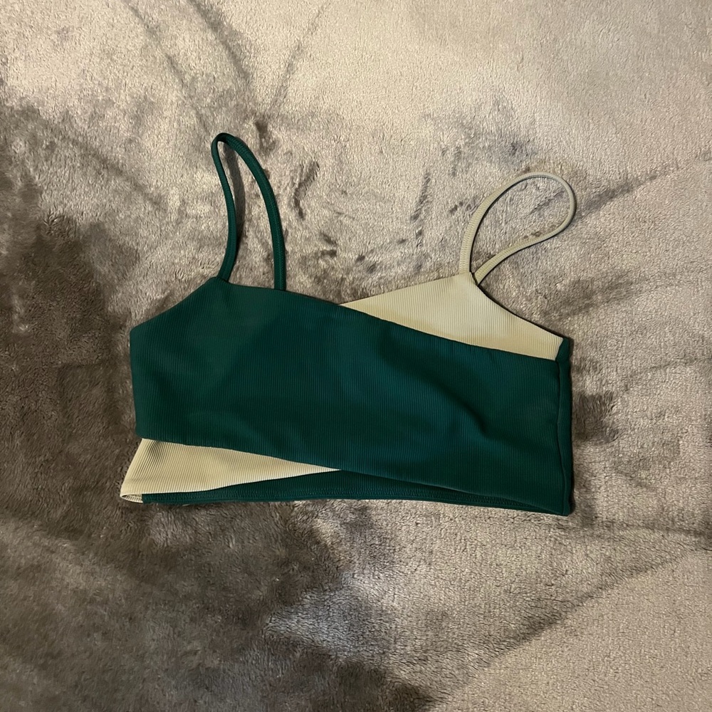 Wilo sports bra